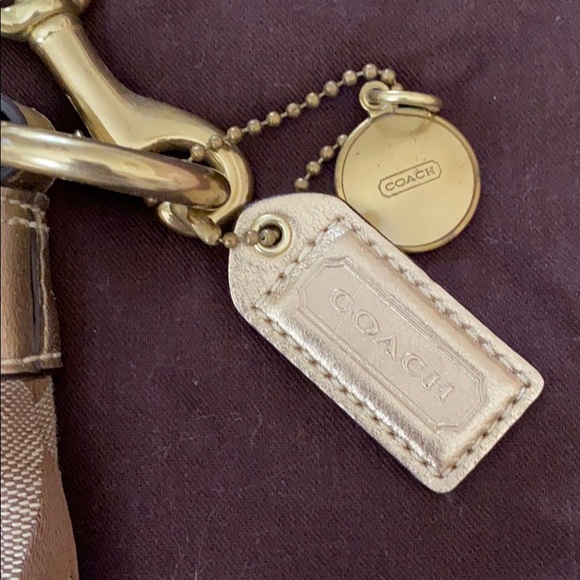 Gold Coach purse - Picture 2 of 3